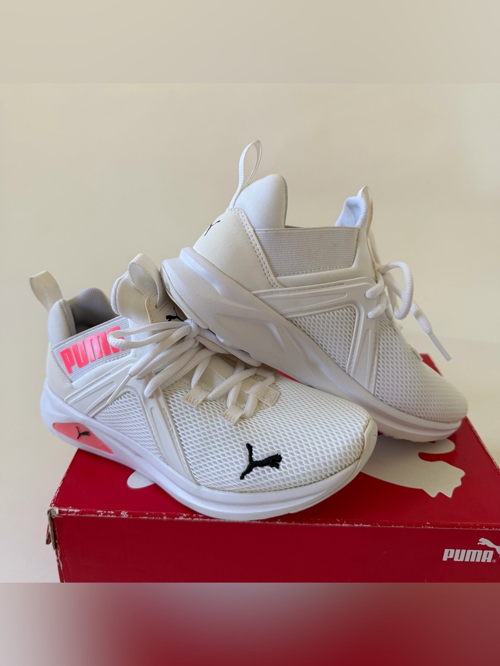 Puma Women's Enzo 2 Training Lace Up Shoes NEW IN BOX White/Ignite Pink 6.5M